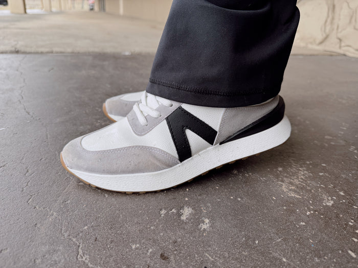 Nova Sneakers (grey/black)